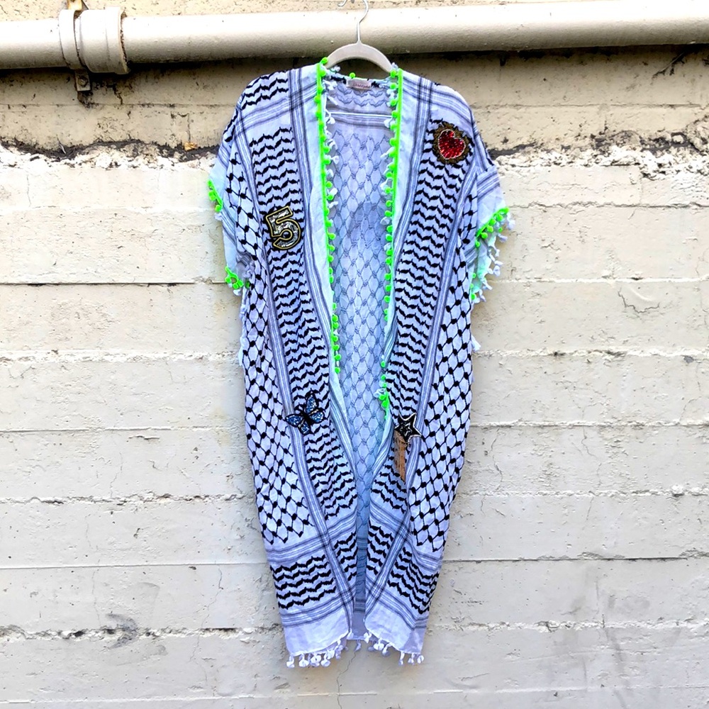 De tout et partout long cardigan with embroidery patches sequins size medium